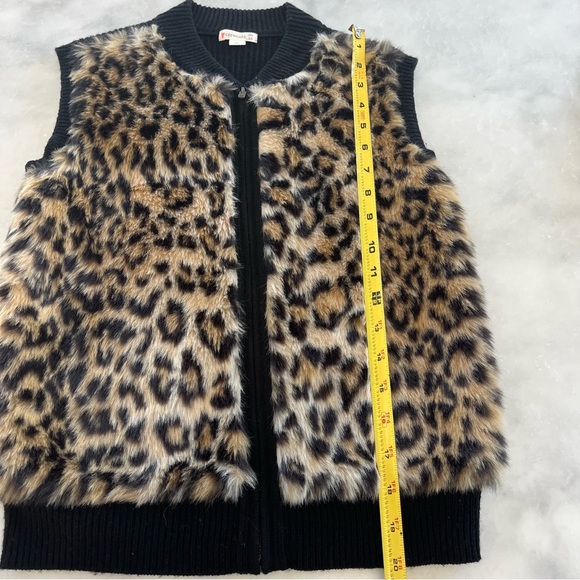 J-Crew Crewcuts Girls vest. Leopard faux fur print. 14 - Picture 7 of 9